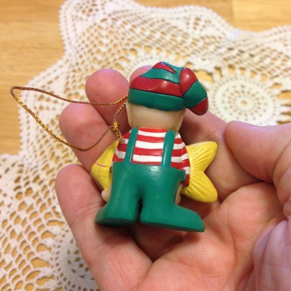 Christmas Tree Decor - Fisherman Ornament - Picture 4 of 4